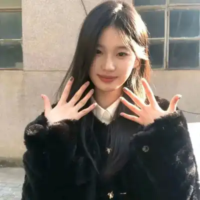 訾幻灵